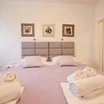 Mato 1 Apartment *