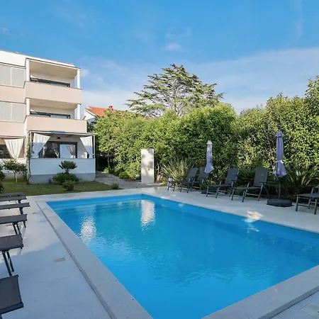 Апартаменты Mato 1 *