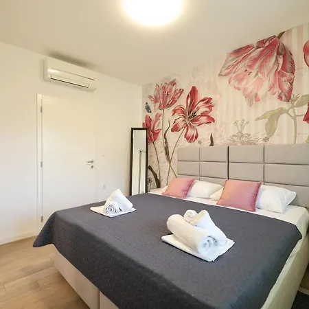 Appartement Mato 1 *