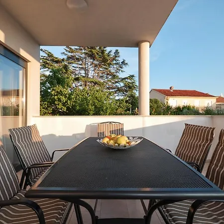 Апартаменты Mato 1 Задар