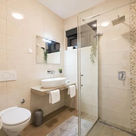 Appartement Mato 1 *