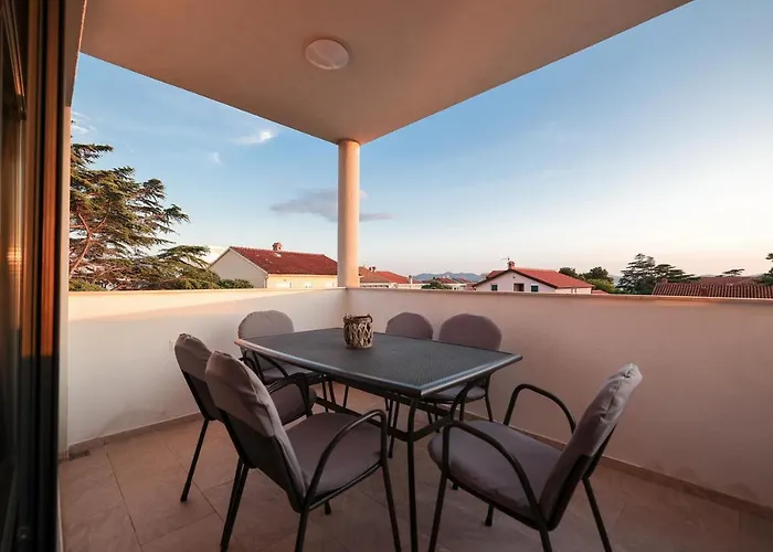 Mato 1 Appartamento Zara